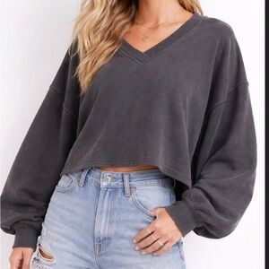 Free People We The Free Gray Cropped Oversized long sleeve CC Tee, Size Small